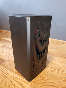 Louqe Raw S1 ITX SFF case (3 foto / 5)