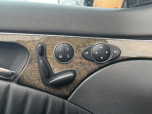 Мерседес-Бенц Е 320 4MATIC (8 фото из 12)