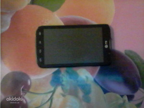 Телефон LG Optimus 7 dual (фото #1)
