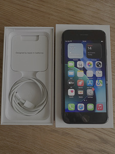 iPhone SE (2022) (1 фото из 1)