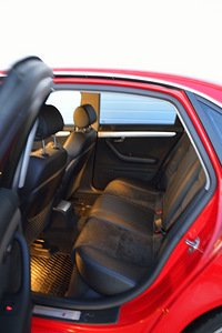Audi A4 Quattro S-line (6 foto / 8)