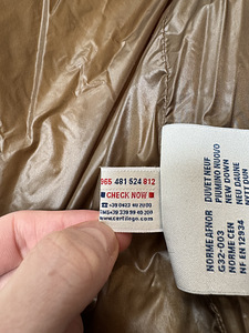 Originaal Moncler jope (7 foto / 8)