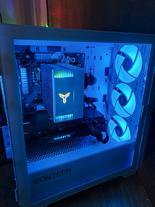 Budget Gamer Ryzen 5500/RX5700XT/32GB/M.2 1TB (1 foto / 6)