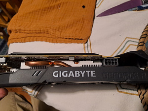 Gigabyte RTX 2060 6GB (3 foto / 5)