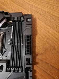 ASUS ROG MAXUMUS IX CODE (7 foto / 8)
