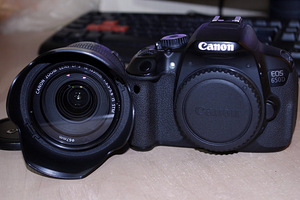 Фотоаппарат Canon 650D + 18-135 STM + подарунки