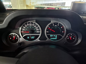 Jeep Wrangler Unlimited Sahara 2,8 CRD atm 150kW 2008 (7 foto / 15)