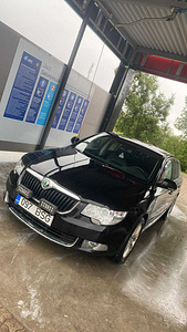 Skoda Superb (3 фото из 6)