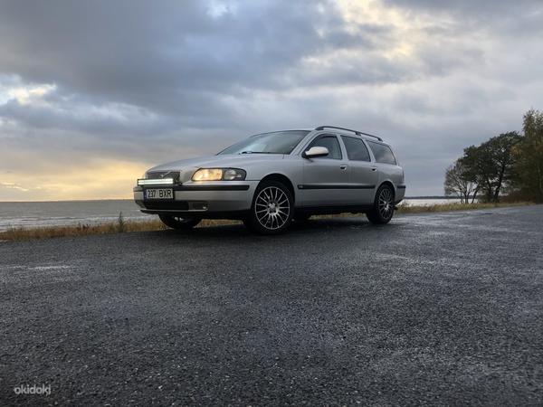 Volvo v70 2.4 120kW (foto #1)