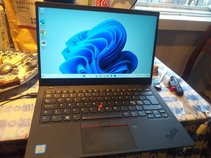 Lenovo Thinkpad Carbon X1 7Generation i7 + Universial Dok (4 foto / 4)