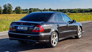 Mercedes-benz E320 CDI 4Matic Avantgarde W211 (3 foto / 11)