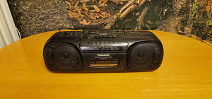 Müüa kasutatud raadio (2 foto / 2)