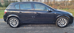 Opel Astra H (8 foto / 11)