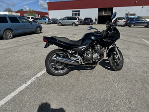 Yamaha XJ600 Diversion 2001.a. 45kW (3 foto / 9)