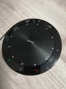 Logitech konverentsikaamera ja Jabra konverentsikõlar (4 foto / 5)