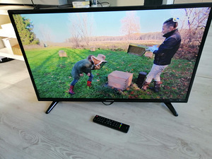 40-дюймовый телевизор Thomson FullHD DVB-T2 (1 фото из 3)