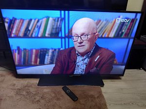 47-дюймовый телевизор Philips FullHD (2 фото из 4)