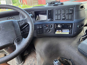 Volvo FM9 tagaluuktõstuk (8 foto / 8)