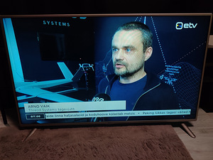 LG fullHD телевизор (2 фото из 3)