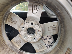 16" VW veljed lamellrehvidega (3 foto / 5)