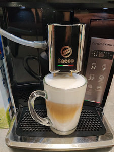 Saeco täisautomaatne espressomasin (5 foto / 6)