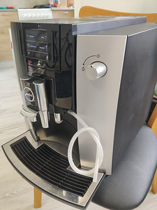 Jura automaatne espressomasin (3 foto / 5)