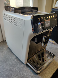 Philips LatteGo täisautomaatne kohvimasin (2 foto / 7)