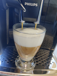 Philips LatteGo täisautomaatne espressomasin (6 foto / 9)