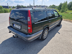 Volvo v70 xc 2.4 turbo (3 foto / 5)