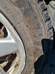 Литые диски 17 и шины 225/65r17 (2 фото из 3)