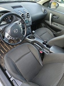 Nissan Qashqai 1.5 td 2008 (2 foto / 9)