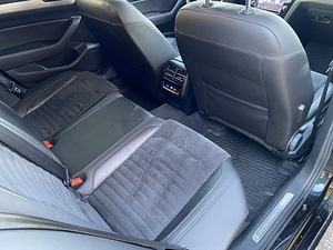 VW Passat 2.0 140kw Highline (11 foto / 13)