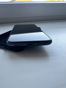 iPhone 11 на 128 GB (3 фото из 7)