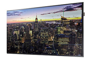 Samsung 65" 4K UHD monitor/signage display QM65F (1 foto / 1)