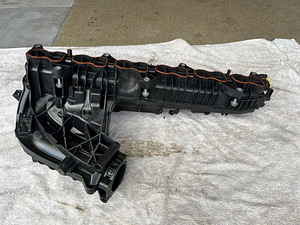 BMW N57 sisselaskekollektor (2 foto / 4)