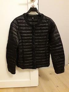 Женская куртка/ размер М (36-38)
