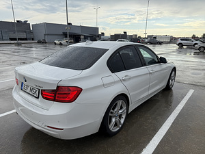 BMW 320 2.0 135kW (4 foto / 15)