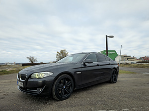 BMW 5-Series F10 525D 200KW 2010 (3 foto / 15)