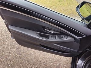 BMW 5-Series F10 525D 200KW 2010 (10 foto / 15)