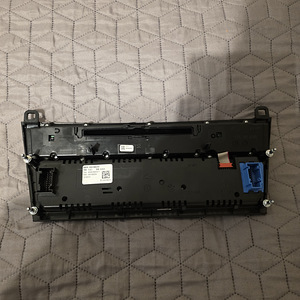 BMW F01 Climate & Media Center Console (3 foto / 5)