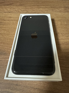 iPhone SE 2020 64gb black (3 foto / 5)