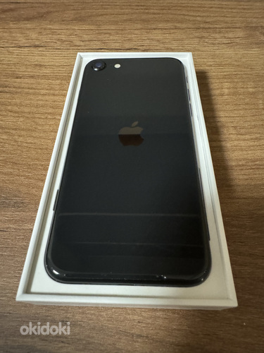 iPhone SE 2020 64gb черный (фото #3)