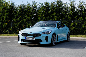Kia Stinger 2.2d 2018 (1 foto / 13)