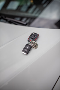 Volkswagen Tiguan Comfortline Business 2.0 140kW (7 foto / 15)