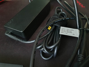 Lenovo ThinkPad USB-C Dock Gen 2 + laadija 90W (3 foto / 3)