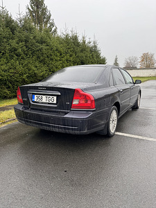 Volvo S80 2.4 D5 120kw (6 foto / 10)