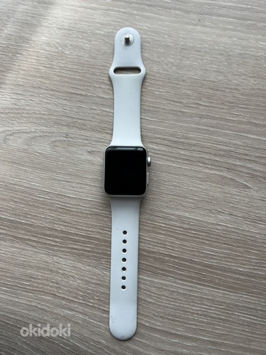Apple Watch серии 3 38 мм (фото #1)