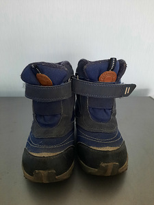 Ботинки детские (3 фото из 3)