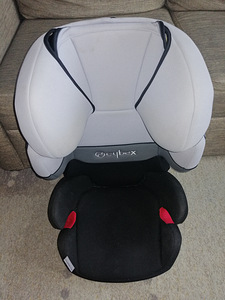 Детское автокресло CYBEX (1 фото из 3)