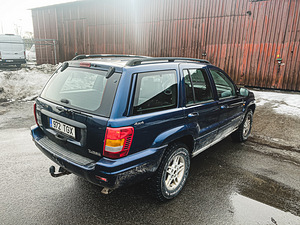 Jeep Grand Cherokee (6 foto / 8)